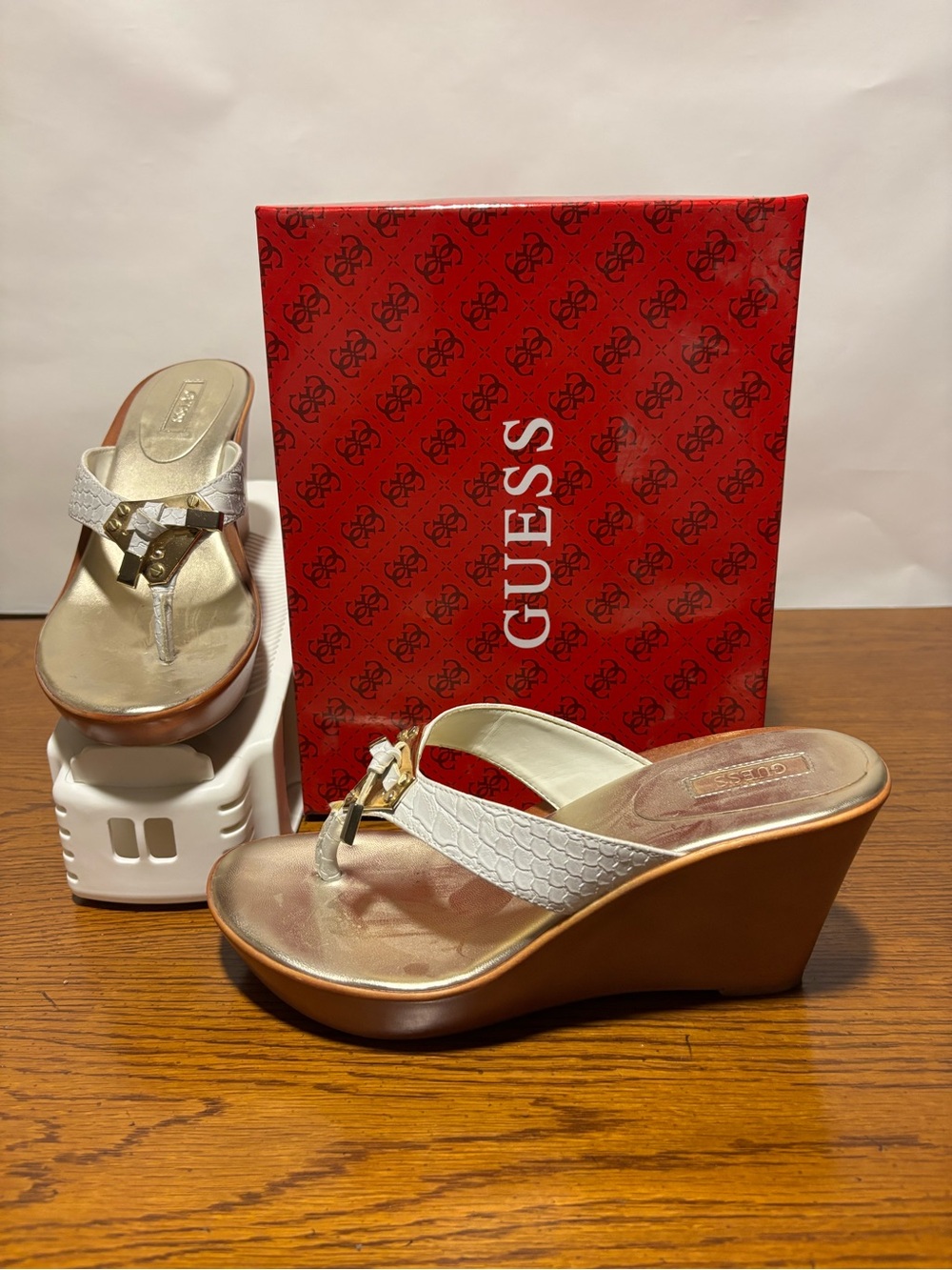 GUESS White and Gold Wedge Thong Sandals